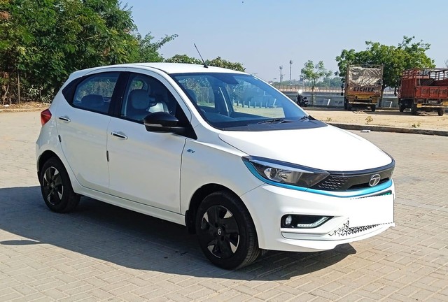 Tata Tiago EV XZ Plus LR - Photo 2