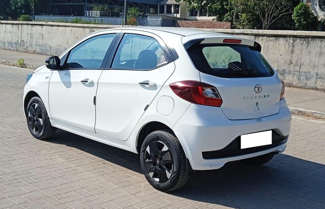 Tata Tiago EV XZ Plus LR - Photo 8