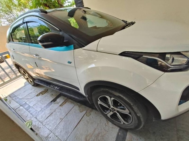 Tata Nexon EV XZ Plus - Photo 9