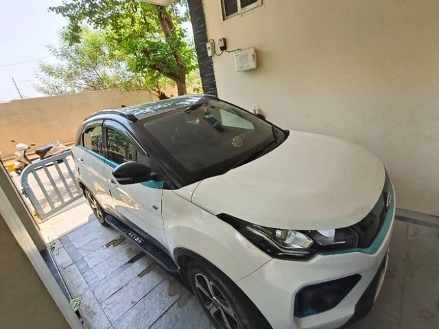 Tata Nexon EV XZ Plus - Photo 3