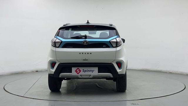 Tata Nexon EV XZ Plus LUX - Photo 6
