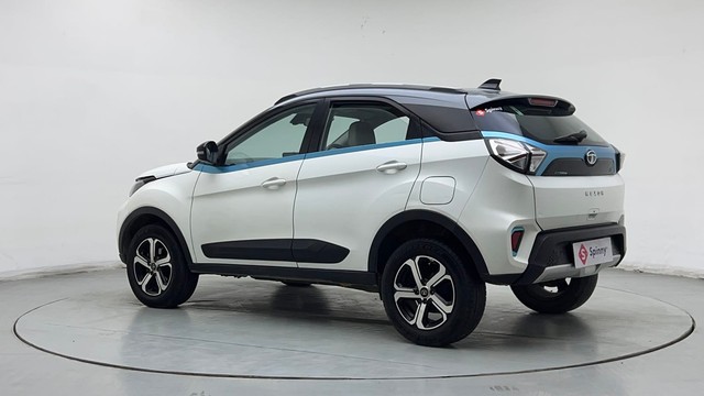 Tata Nexon EV XZ Plus LUX - Photo 7