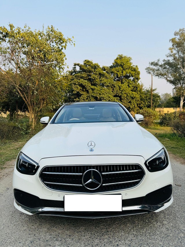 Second-hand 2023 Mercedes-Benz E-Class Exclusive E 200 for sale in New Delhi-0