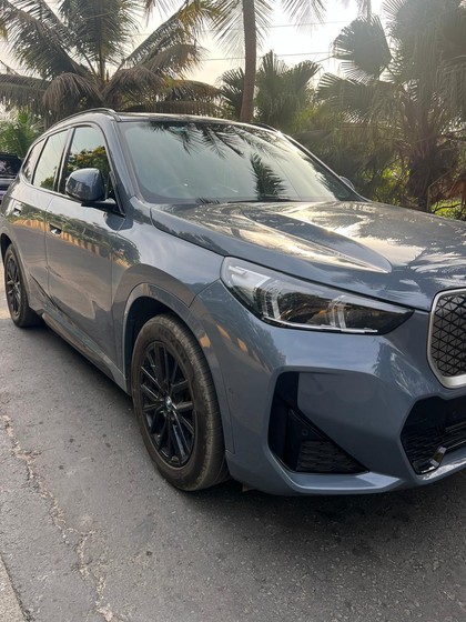 BMW iX1 xDrive30 M Sport - Photo 1