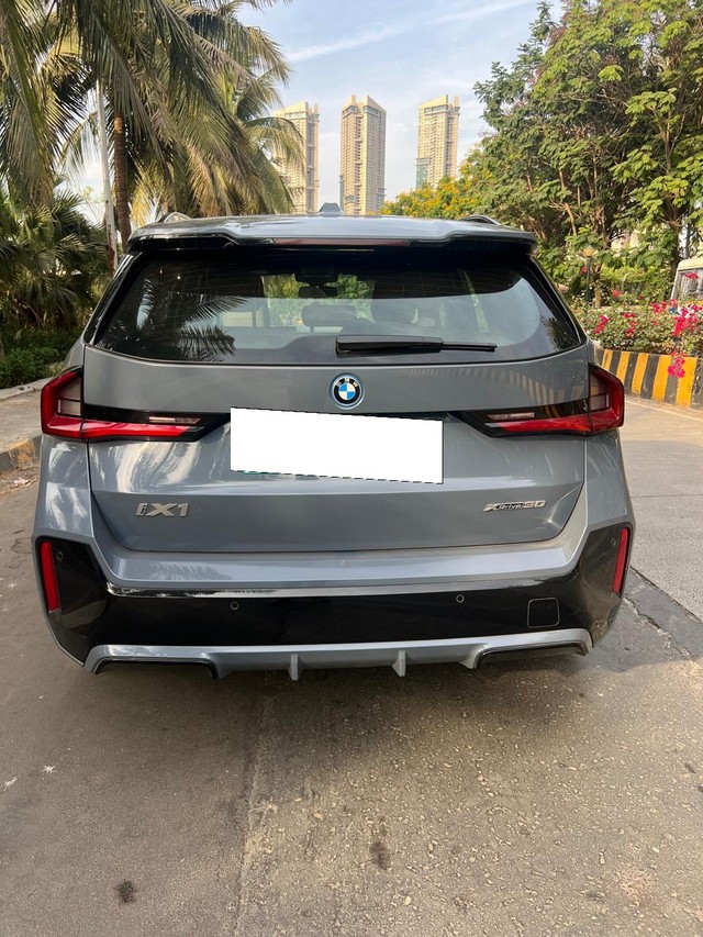 BMW iX1 xDrive30 M Sport - Photo 4