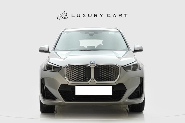 BMW iX1 xDrive30 M Sport - Photo 8