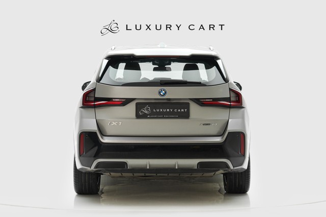 BMW iX1 xDrive30 M Sport - Photo 4