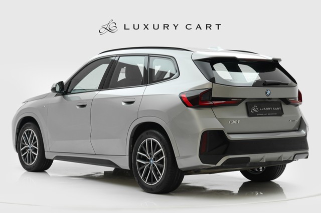 BMW iX1 xDrive30 M Sport - Photo 5