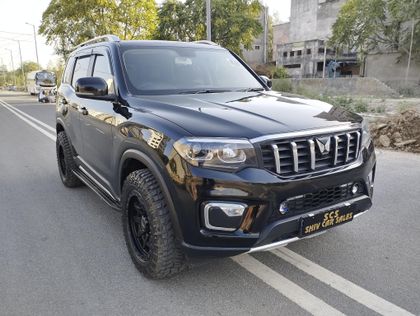 2024 Mahindra Scorpio N Z8 Select AT