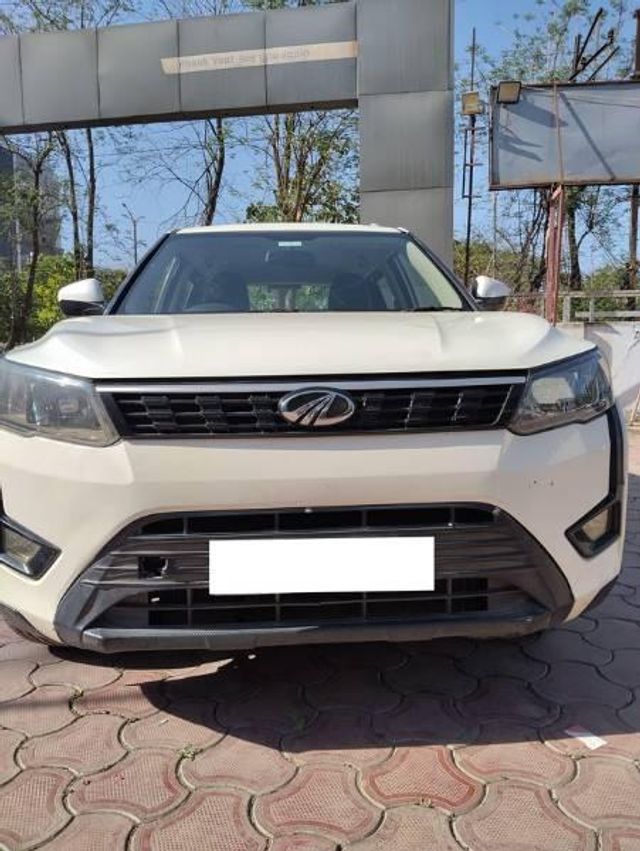 Mahindra XUV300 W4 BSVI Second-hand 2022 Mahindra XUV300 W4 BSVI for sale in Kapadvanj