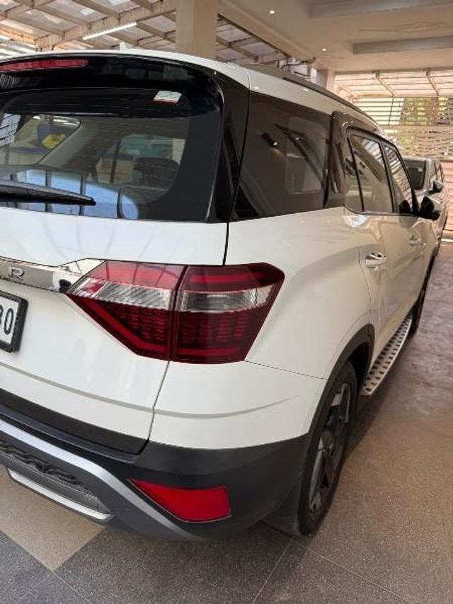 Hyundai Alcazar 1.5 Signature (O) 7-Seater Diesel AT Second-hand 2021 Hyundai Alcazar 1.5 Signature (O) 7-Seater Diesel AT for sale in Ichalkaranji