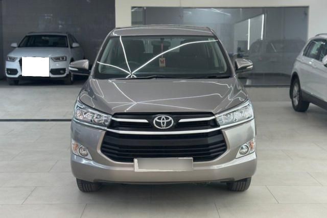 Toyota Innova Crysta 2.8 GX AT BSIV Second-hand 2017 Toyota Innova Crysta 2.8 GX AT BSIV for sale in Hyderabad