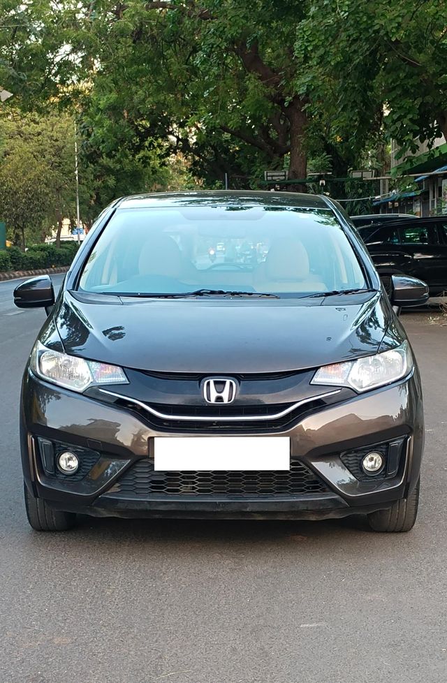 Second-hand 2016 Honda Jazz 1.2 V AT i VTEC for sale in Ahmedabad