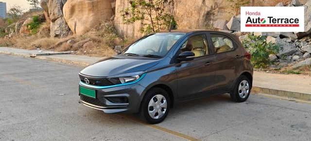 Tata Tiago EV XT LR - Photo 3