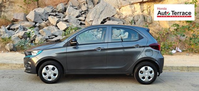 Tata Tiago EV XT LR - Photo 5