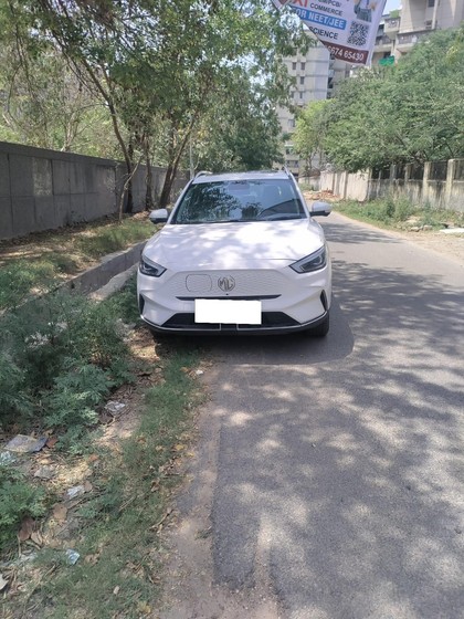 MG ZS EV Exclusive - Photo 1