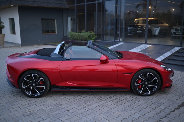 MG Cyberster GT - Photo 3