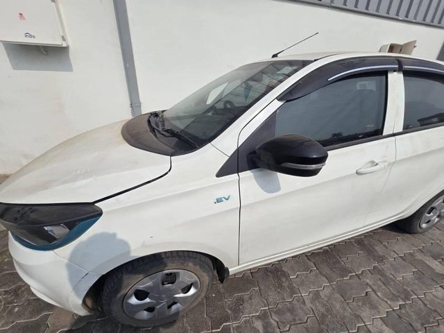 Tata Tiago EV XT LR - Photo 5