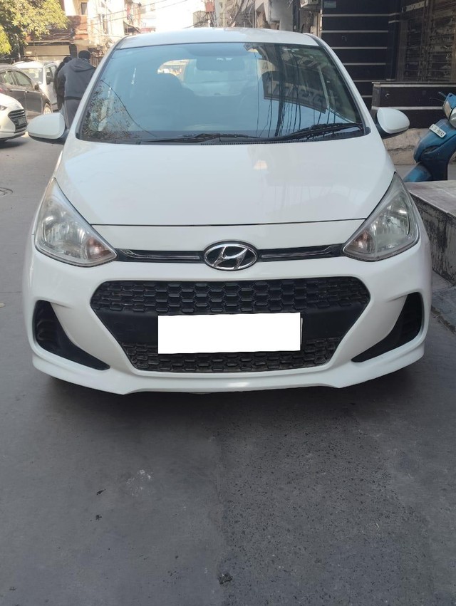 Second-hand 2018 Hyundai Grand i10 1.2 Kappa Magna AT for sale in New Delhi-0