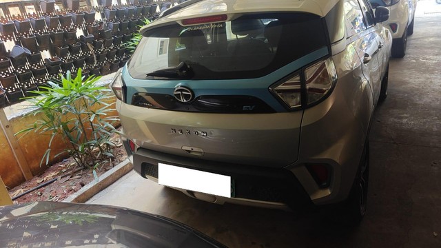 Tata Nexon EV XZ Plus - Photo 3