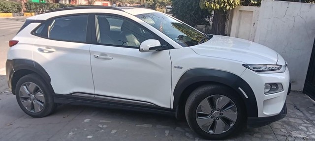 Hyundai Kona Premium - Photo 2