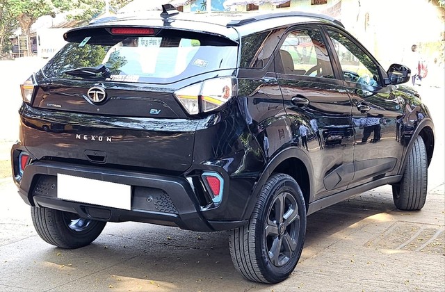 Tata Nexon EV XZ Plus Dark Edition - Photo 9