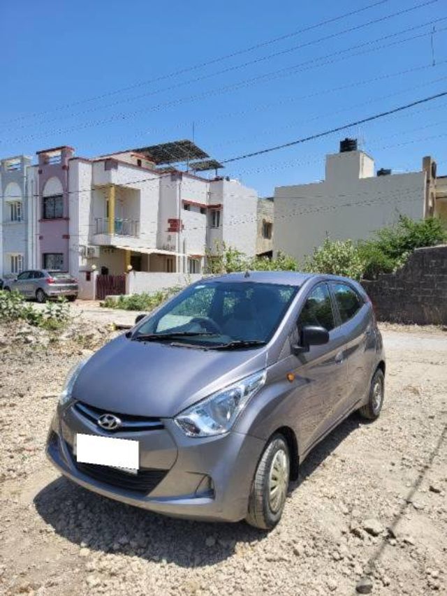 Hyundai EON Era Second-hand 2012 Hyundai EON Era for sale in Porbandar
