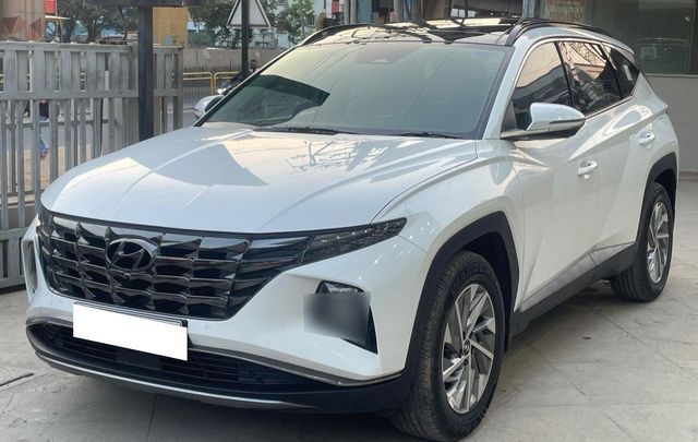 Hyundai Tucson Signature Diesel 4WD AT Second-hand 2023 Hyundai Tucson Signature Diesel 4WD AT for sale in Bangalore
