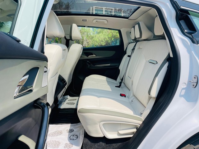 Mahindra XEV 9e Pack Three Select 11.2kw Charger - Photo 6