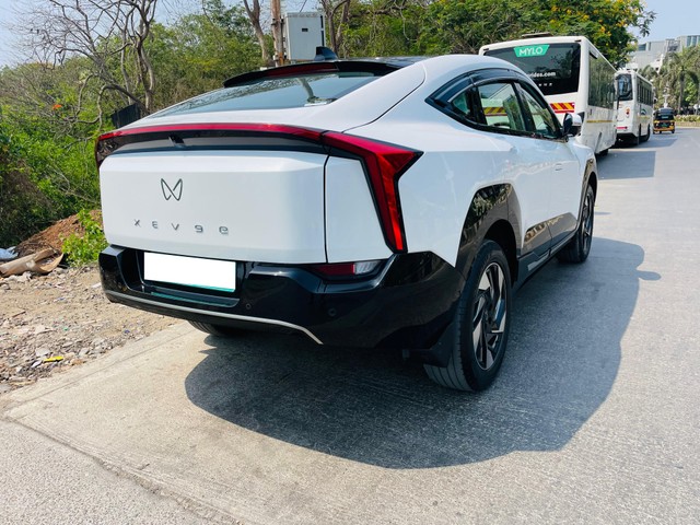 Mahindra XEV 9e Pack Three Select 11.2kw Charger - Photo 8