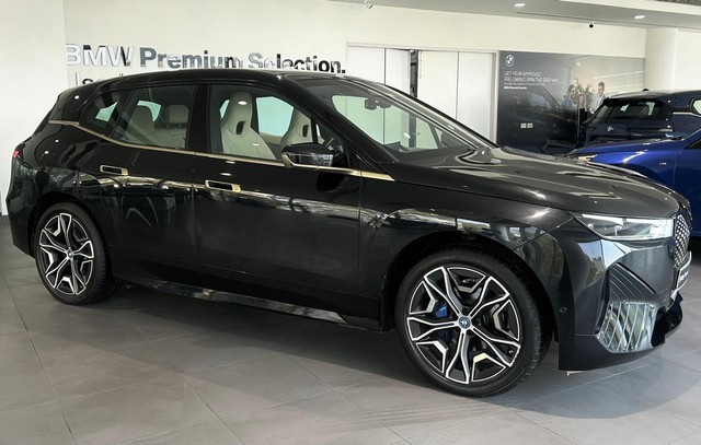 BMW iX xDrive50 - Photo 4