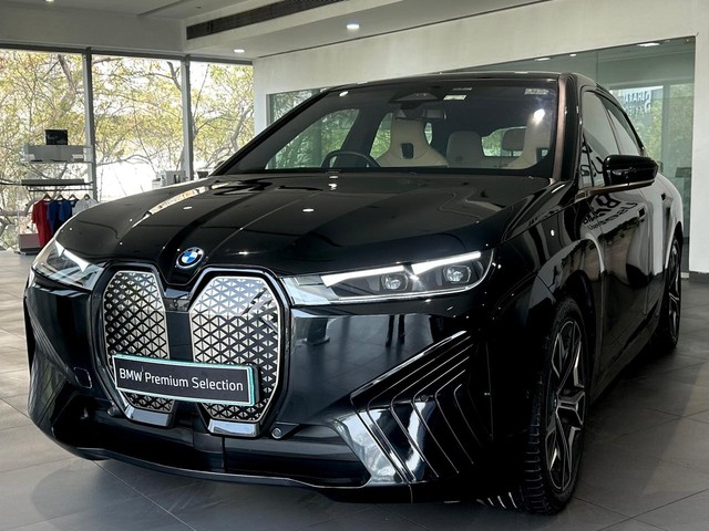 BMW iX xDrive50 - Photo 7