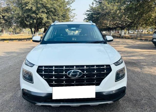 Second-hand 2019 Hyundai Venue SX Plus Turbo DCT BSIV for sale in Faridabad