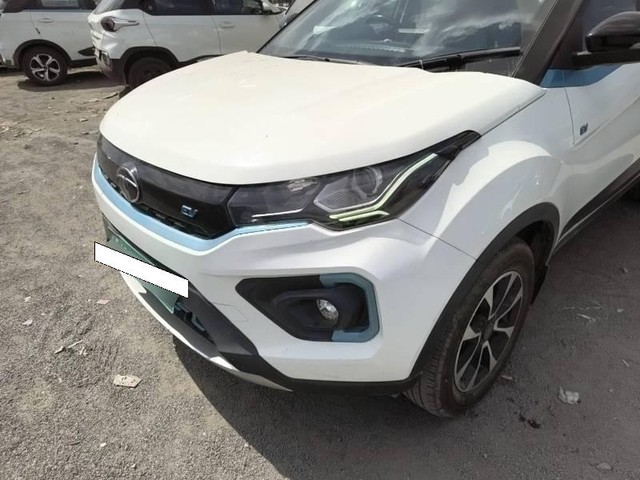 Tata Nexon EV XZ Plus - Photo 4