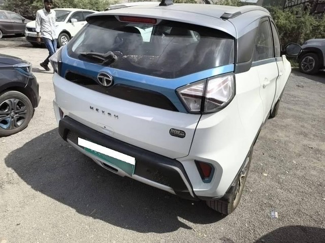 Tata Nexon EV XZ Plus - Photo 10