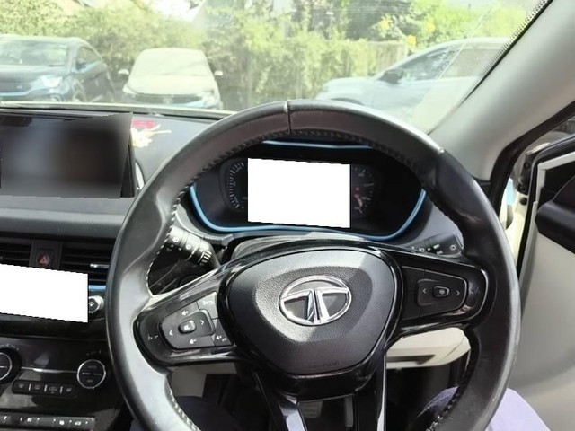 Tata Nexon EV XZ Plus - Photo 6