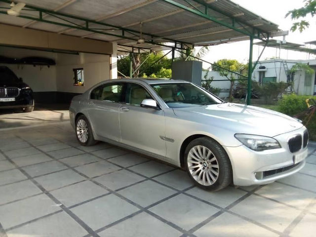 BMW 7 Series 750Li Sedan Second-hand 2009 BMW 7 Series 750Li Sedan for sale in Ahmedabad