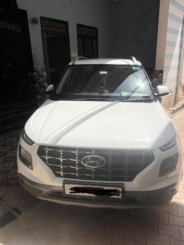 Second-hand 2021 Hyundai Venue S for sale in Mahendragarh