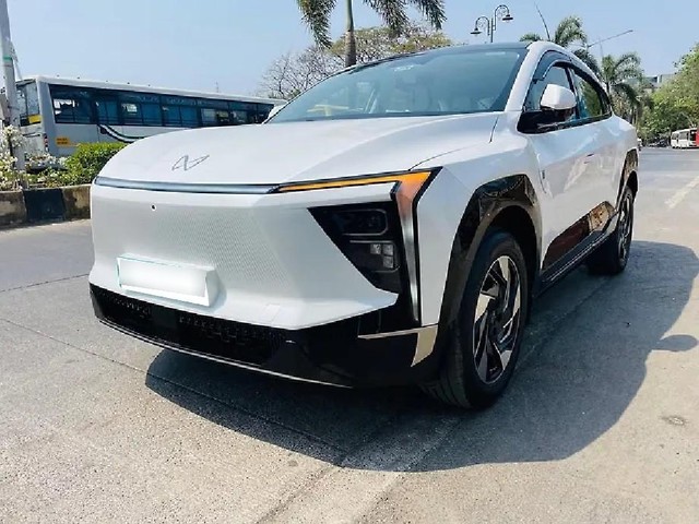 Mahindra XEV 9e Pack Three Select 11.2kw Charger - Photo 5