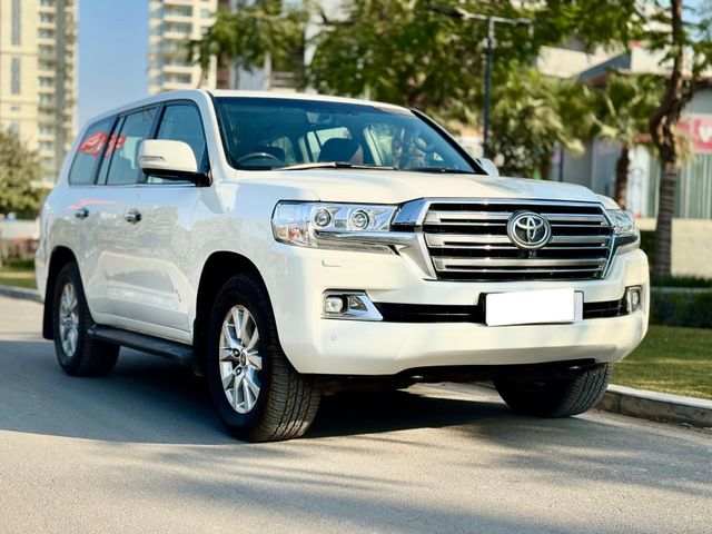 Toyota Land Cruiser 200 VX Second-hand 2018 Toyota Land Cruiser 200 VX for sale in Gurgaon
