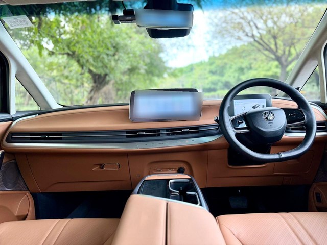 MG M9 Presidential Limo - Photo 10