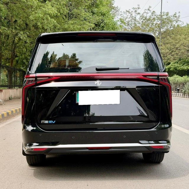 MG M9 Presidential Limo - Photo 4