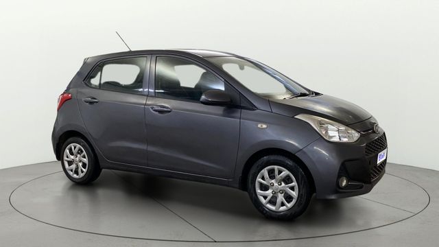 Hyundai Grand i10 1.2 Kappa Sportz BSIV Second-hand 2017 Hyundai Grand i10 1.2 Kappa Sportz BSIV for sale in Noida