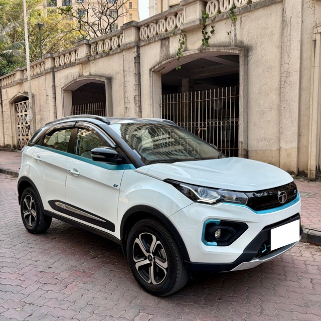Tata Nexon EV XZ Plus - Photo 2