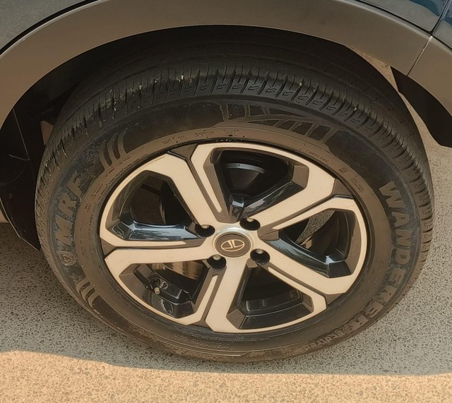 Tata Nexon EV XZ Plus - Photo 5