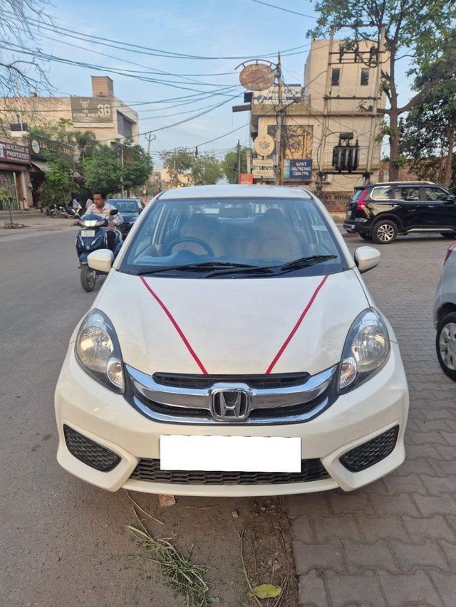 Honda Amaze E i-Dtech Second-hand 2013 Honda Amaze E i-Dtech for sale in Ludhiana