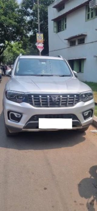 Used Mahindra Scorpio N Z8L Diesel AT BSVI