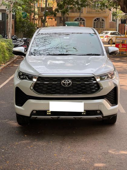 2023 Toyota Innova Hycross VX 8STR Hybrid BSVI