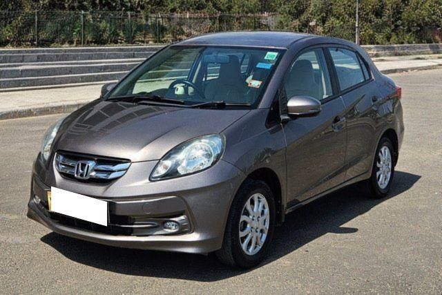 Second-hand 2015 Honda Amaze VX i-Vtech for sale in Chandigarh