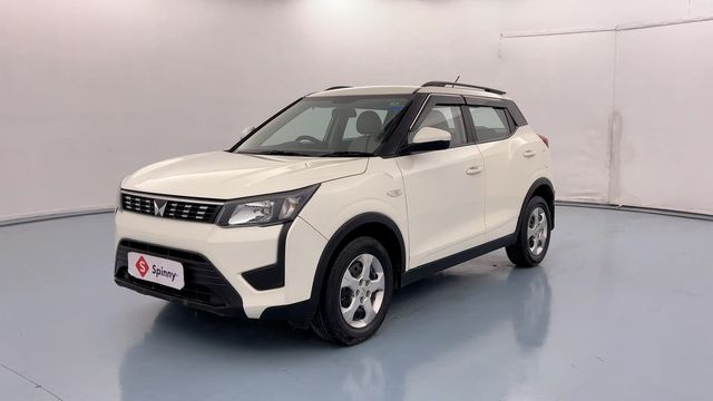 Second-hand 2023 Mahindra XUV300 W6 Diesel for sale in Lucknow